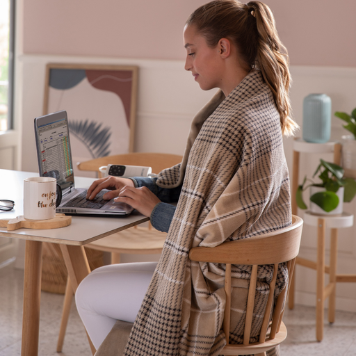 [26051] Soft Velvet Heated Throw - Indulgent Days - Extra Large